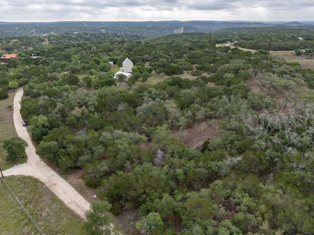 8 Altwein Road Blanco, TX 78606