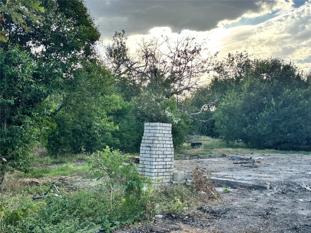 110 Leisure Village Drive New Braunfels, TX 78130