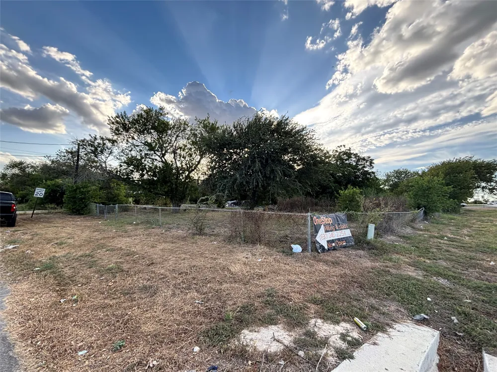 110 Leisure Village Drive New Braunfels, TX 78130