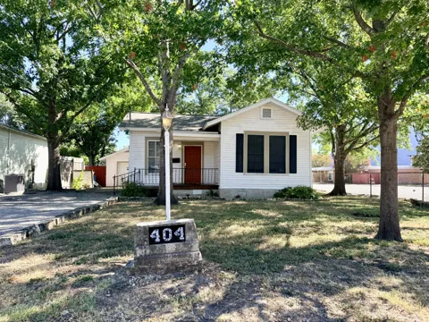 404 Normandy Street