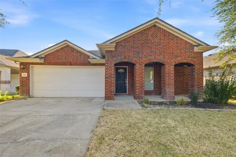 744 Bent Wood Place