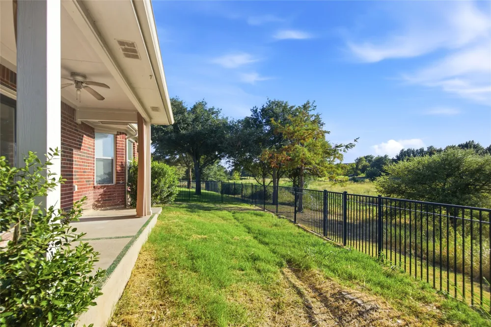 744 Bent Wood Place Round Rock, TX 78665