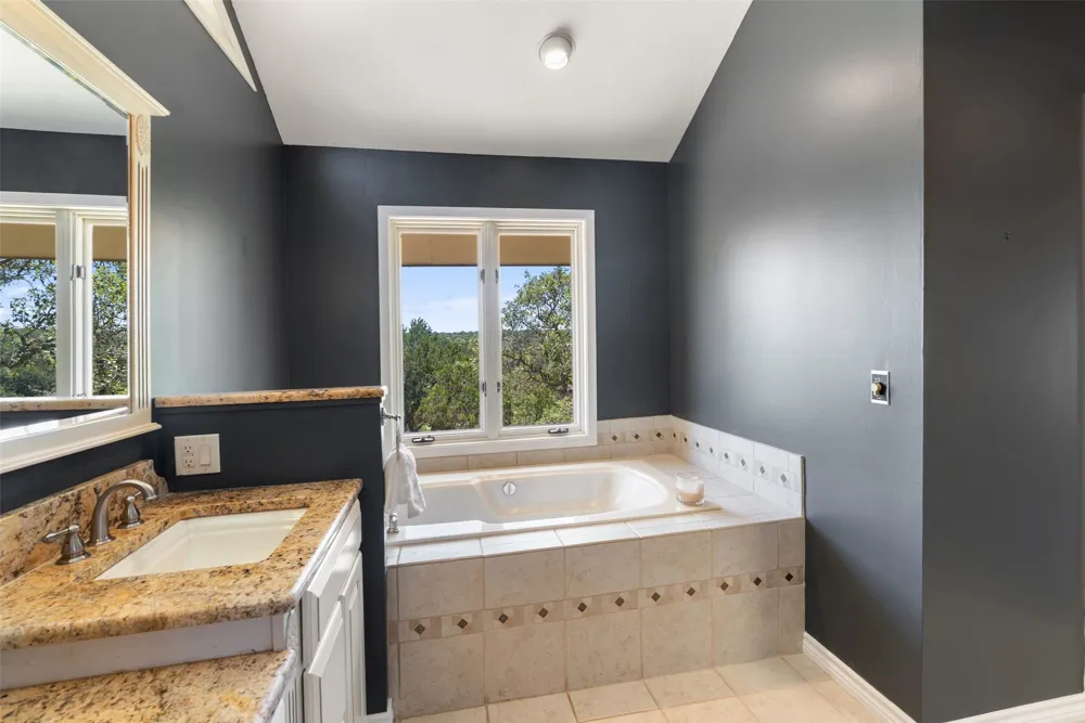 18205 Ridge Road Lago Vista, TX 78645