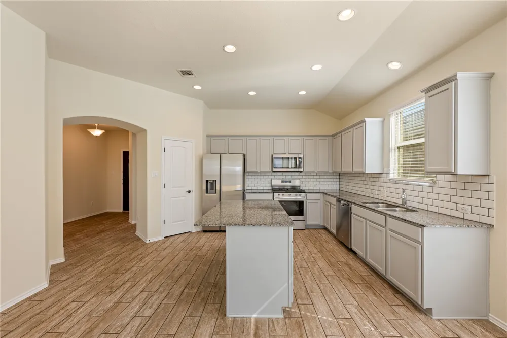 401 Duroc Drive Hutto, TX 78634