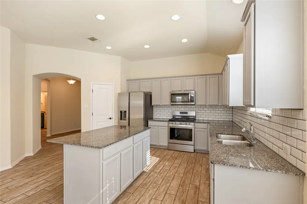 401 Duroc Drive Hutto, TX 78634