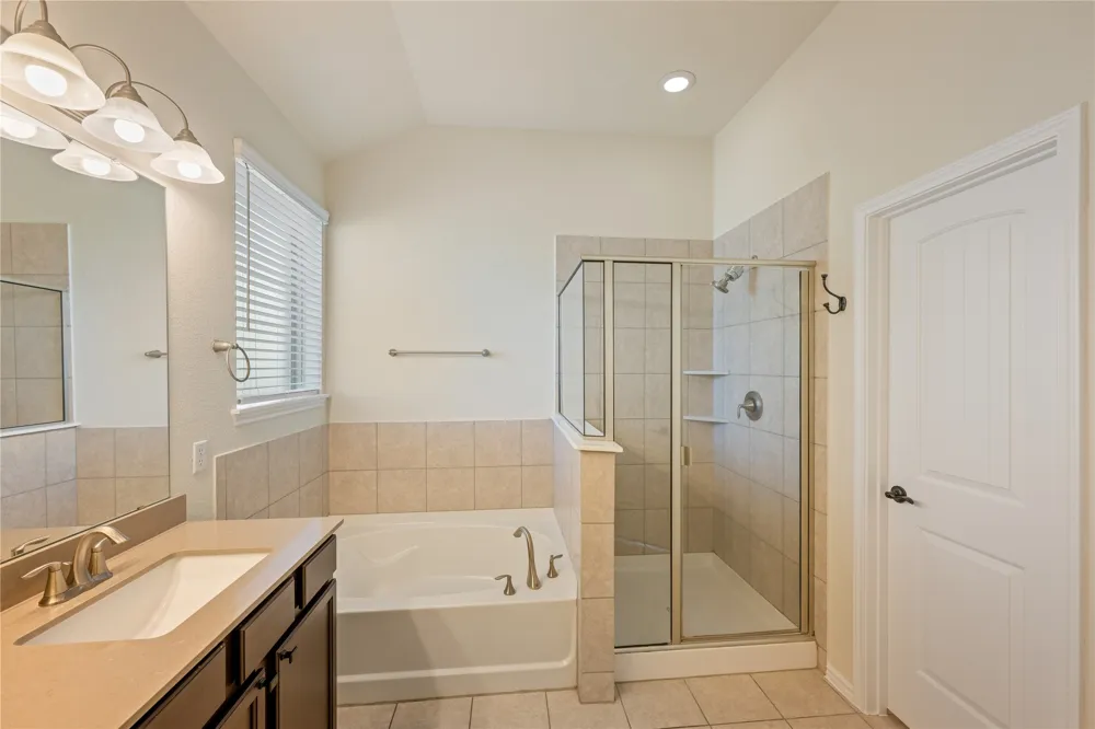 401 Duroc Drive Hutto, TX 78634