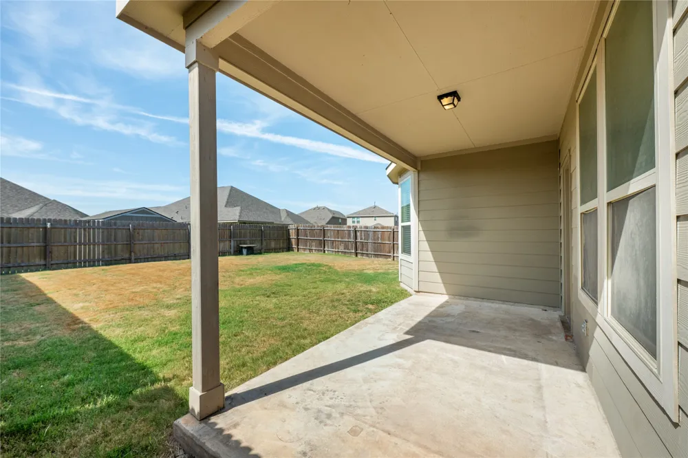 401 Duroc Drive Hutto, TX 78634