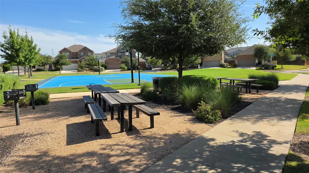 401 Duroc Drive Hutto, TX 78634