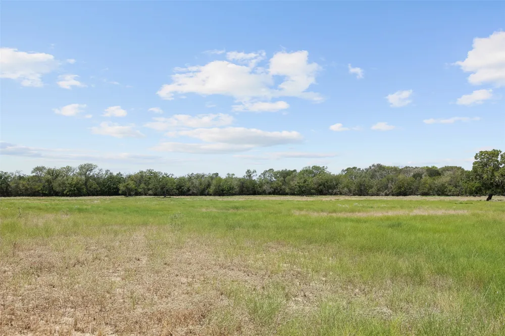 2 Fm 3158 Dale, TX 78616