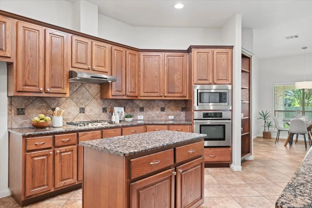 8129 Ladera Verde Drive Austin, TX 78739
