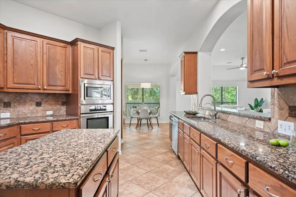8129 Ladera Verde Drive Austin, TX 78739