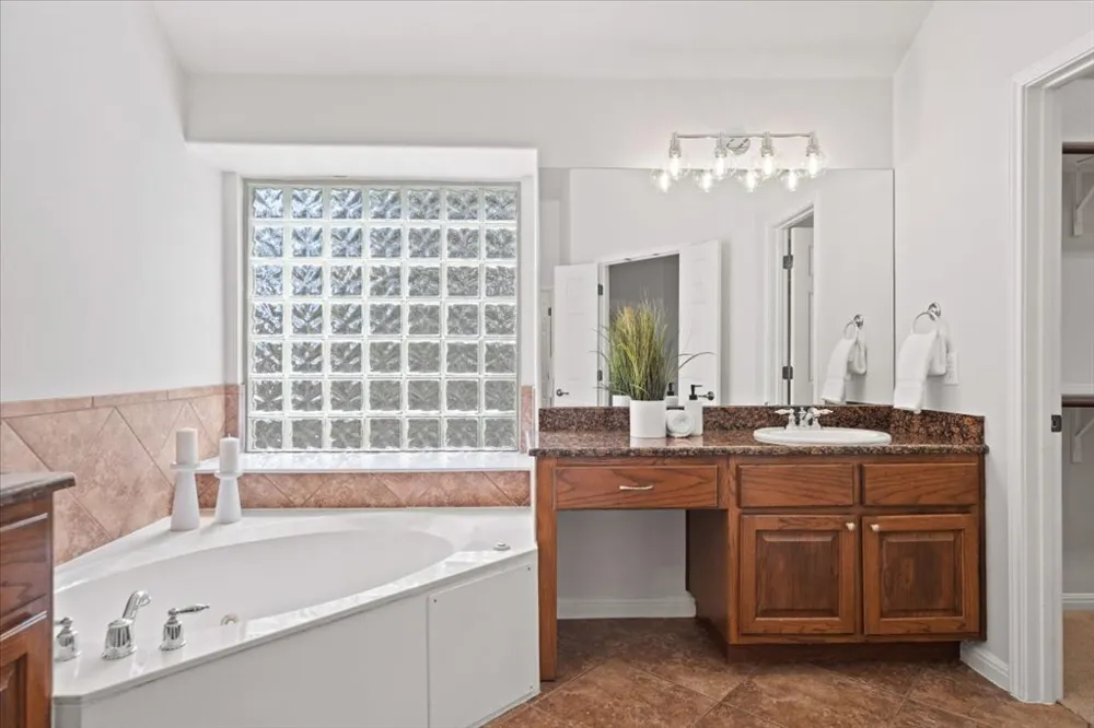 8129 Ladera Verde Drive Austin, TX 78739