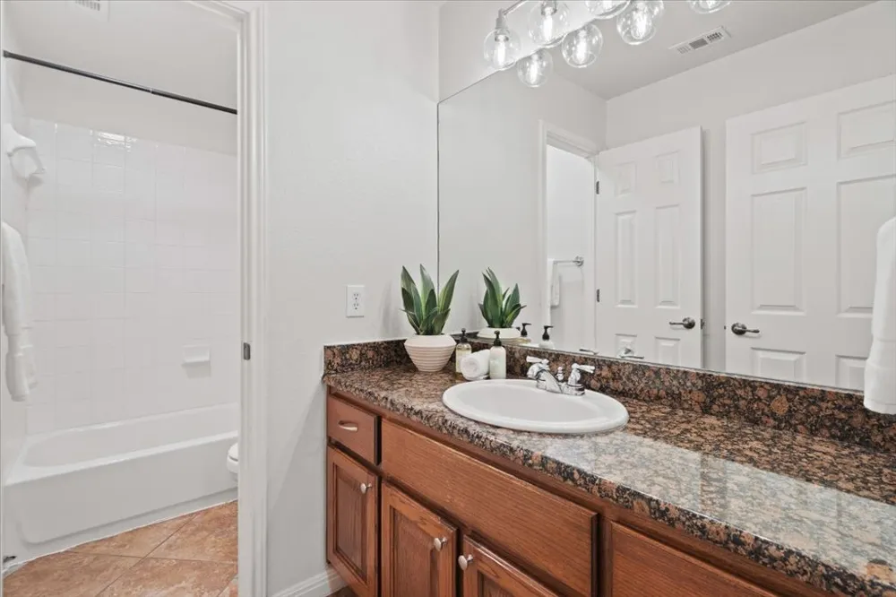 8129 Ladera Verde Drive Austin, TX 78739
