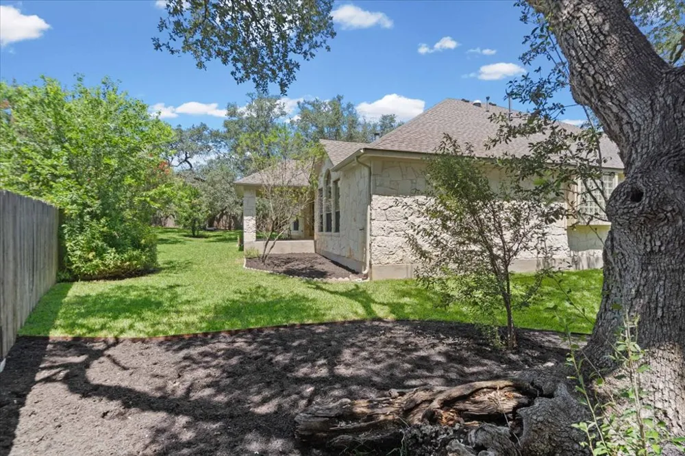 8129 Ladera Verde Drive Austin, TX 78739