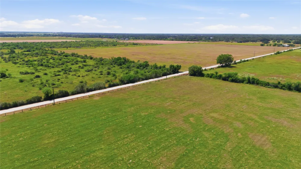1 County Road 123 Edna, TX 77957