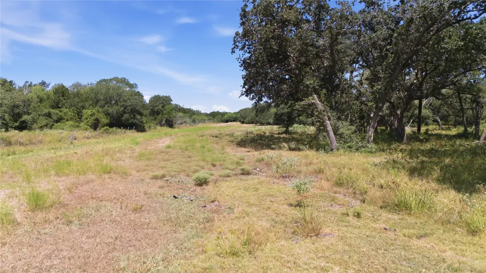 1 County Road 123 Edna, TX 77957