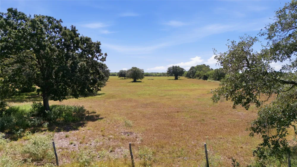 1 County Road 123 Edna, TX 77957