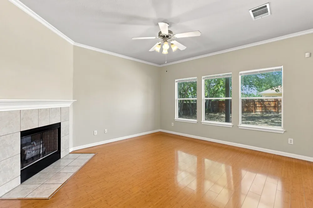 11400 Hereford Street Manor, TX 78653
