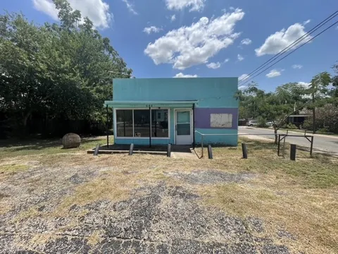 919 W 4th Street