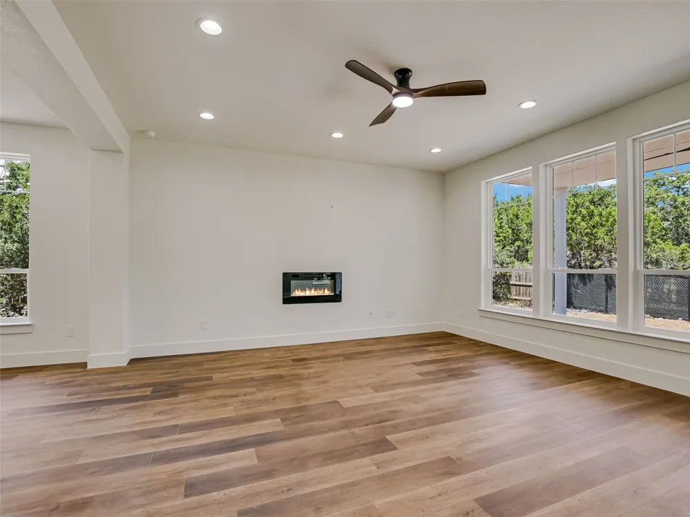 13 Rock Hollow Circle Wimberley, TX 78676