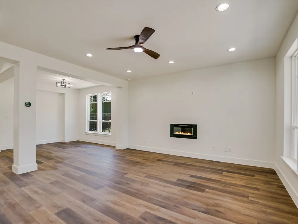 13 Rock Hollow Circle Wimberley, TX 78676
