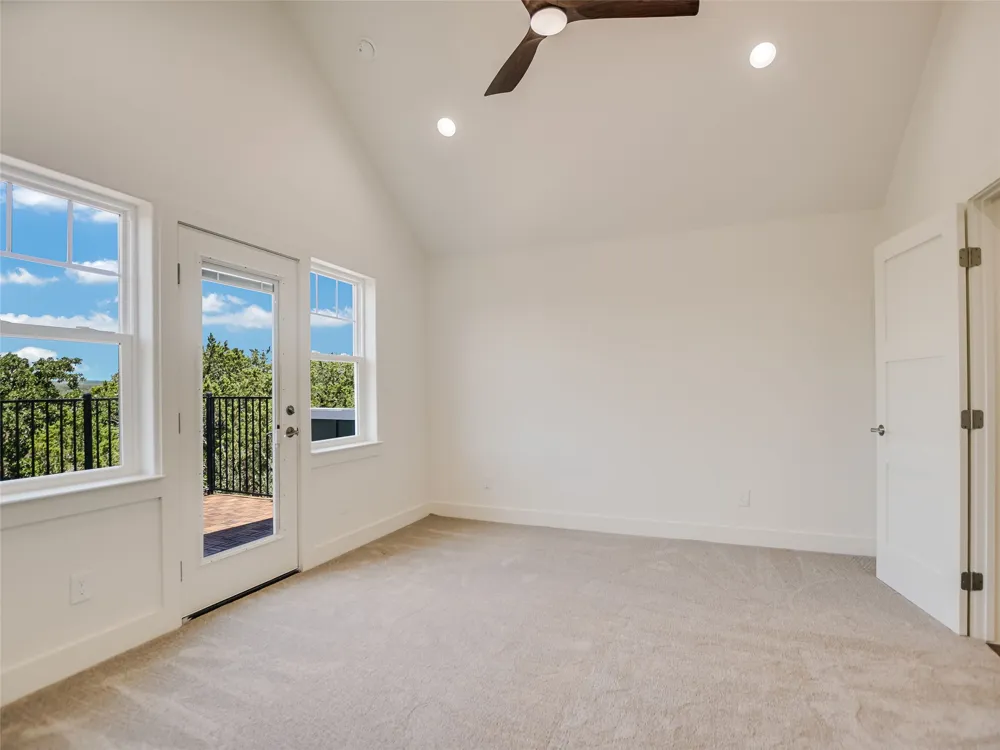 13 Rock Hollow Circle Wimberley, TX 78676