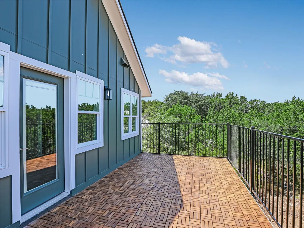13 Rock Hollow Circle Wimberley, TX 78676