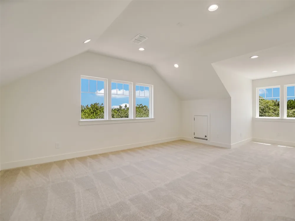 13 Rock Hollow Circle Wimberley, TX 78676