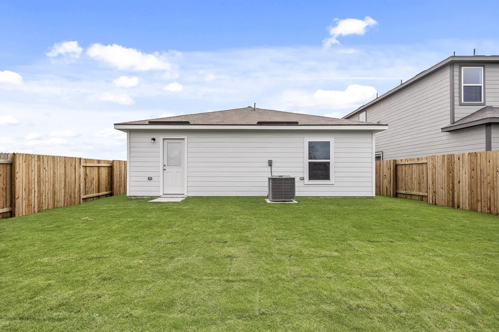 14404 Wahlbergs Way Elgin, TX 78621