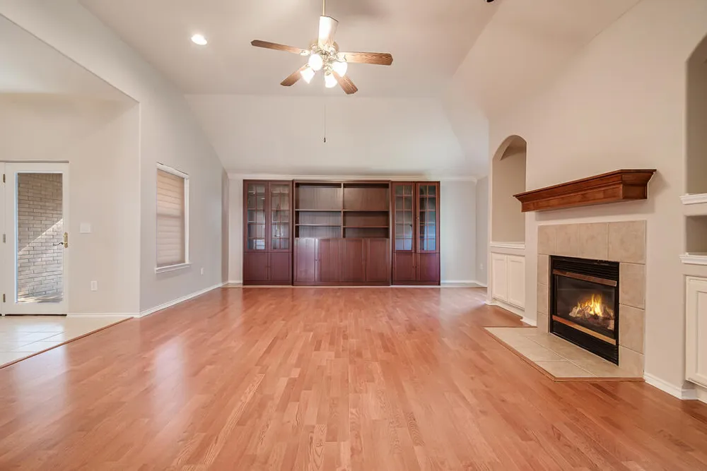 216 Meadow Brook Drive Fredericksburg, TX 78624