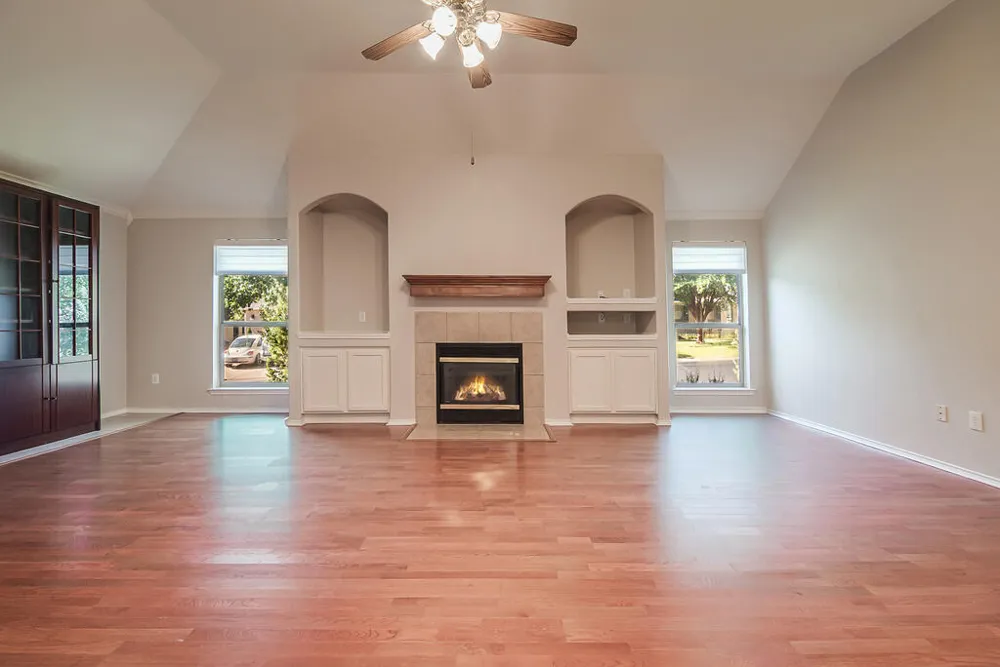 216 Meadow Brook Drive Fredericksburg, TX 78624