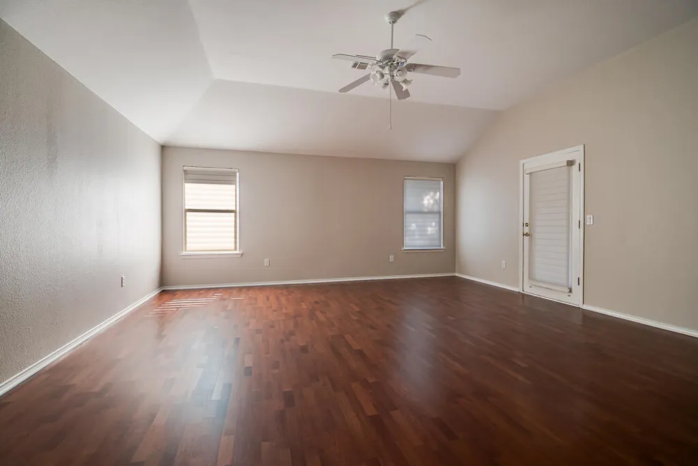 216 Meadow Brook Drive Fredericksburg, TX 78624