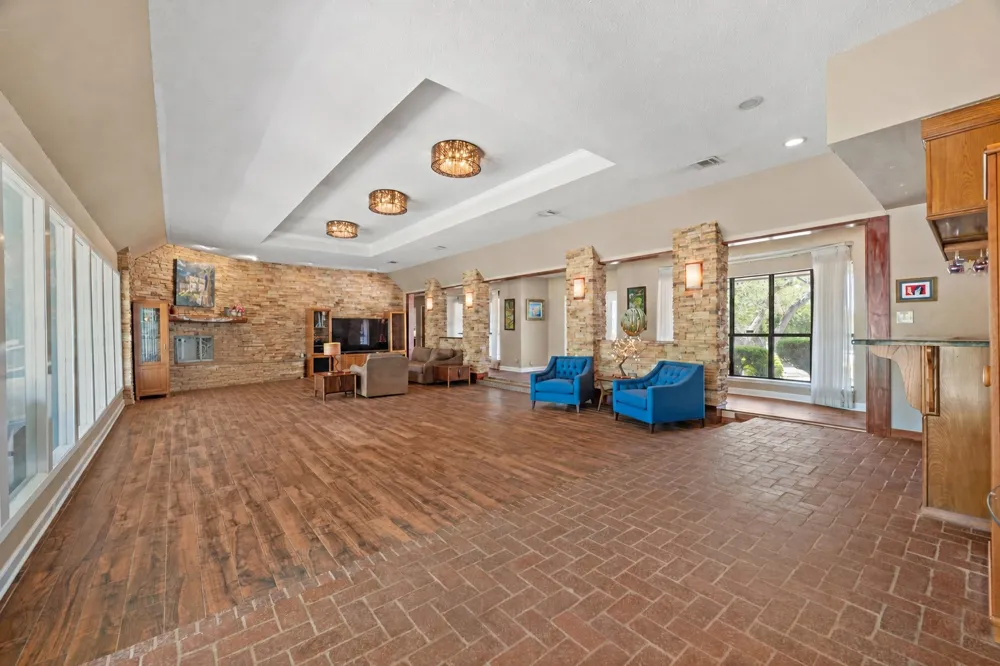 1501 Woods Loop Driftwood, TX 78619