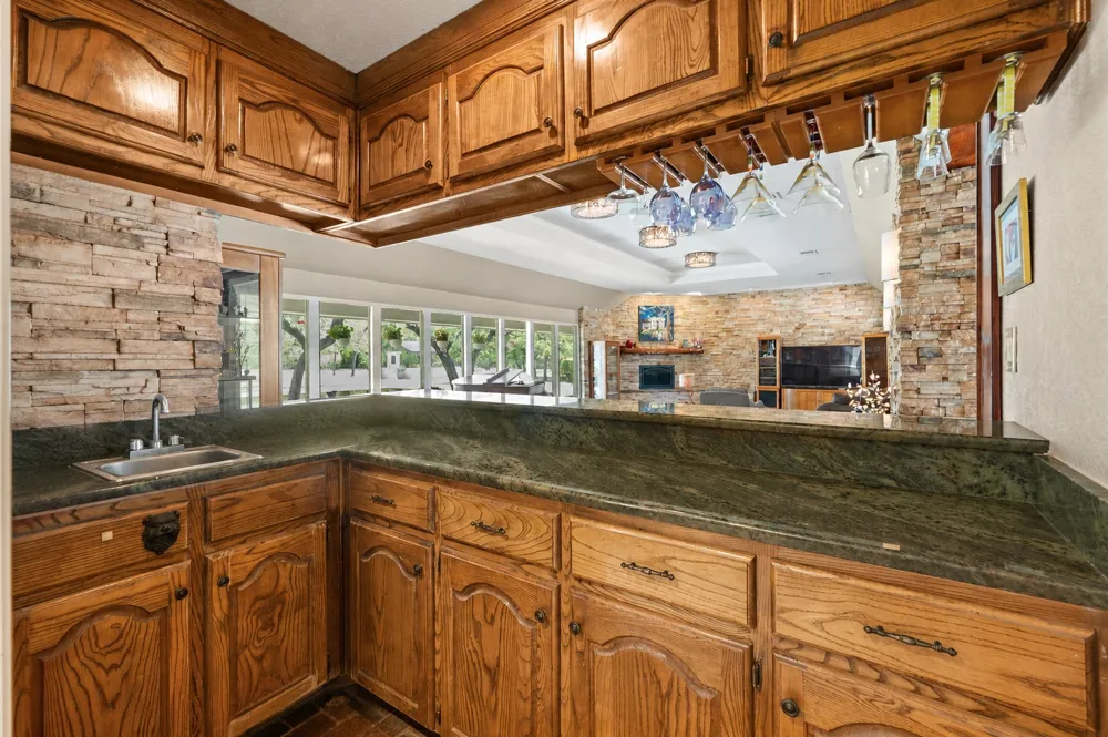 1501 Woods Loop Driftwood, TX 78619