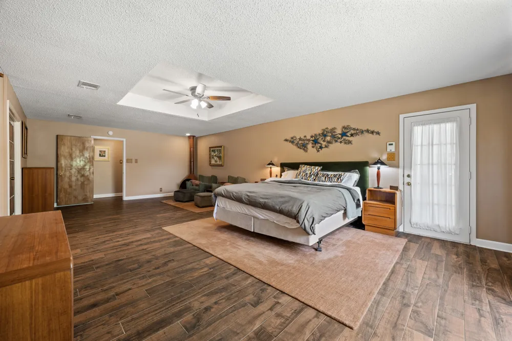 1501 Woods Loop Driftwood, TX 78619