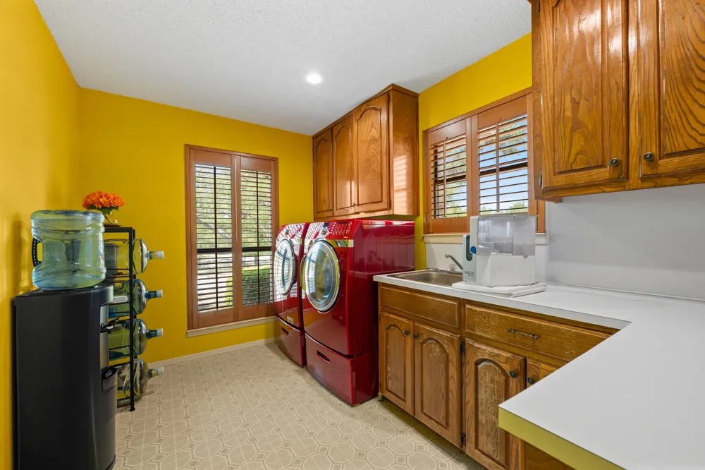 1501 Woods Loop Driftwood, TX 78619