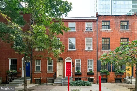 320 S JUNIPER STREET #1