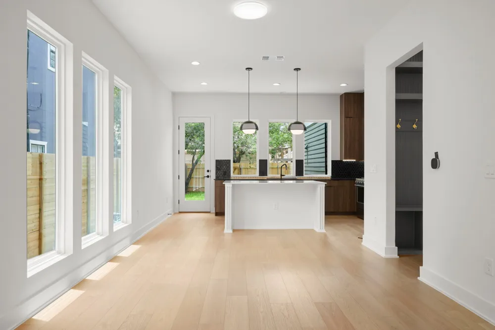 913 Capitol Court #1 Austin, TX 78756