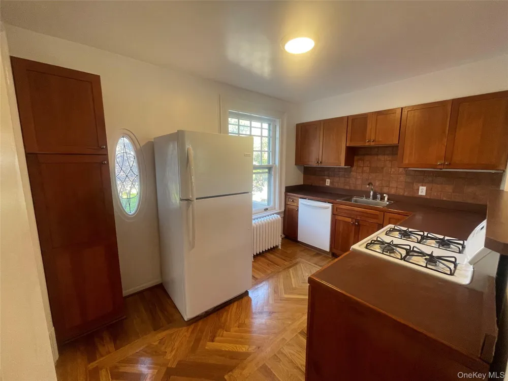 171 S Broadway #3 Nyack, NY 10960