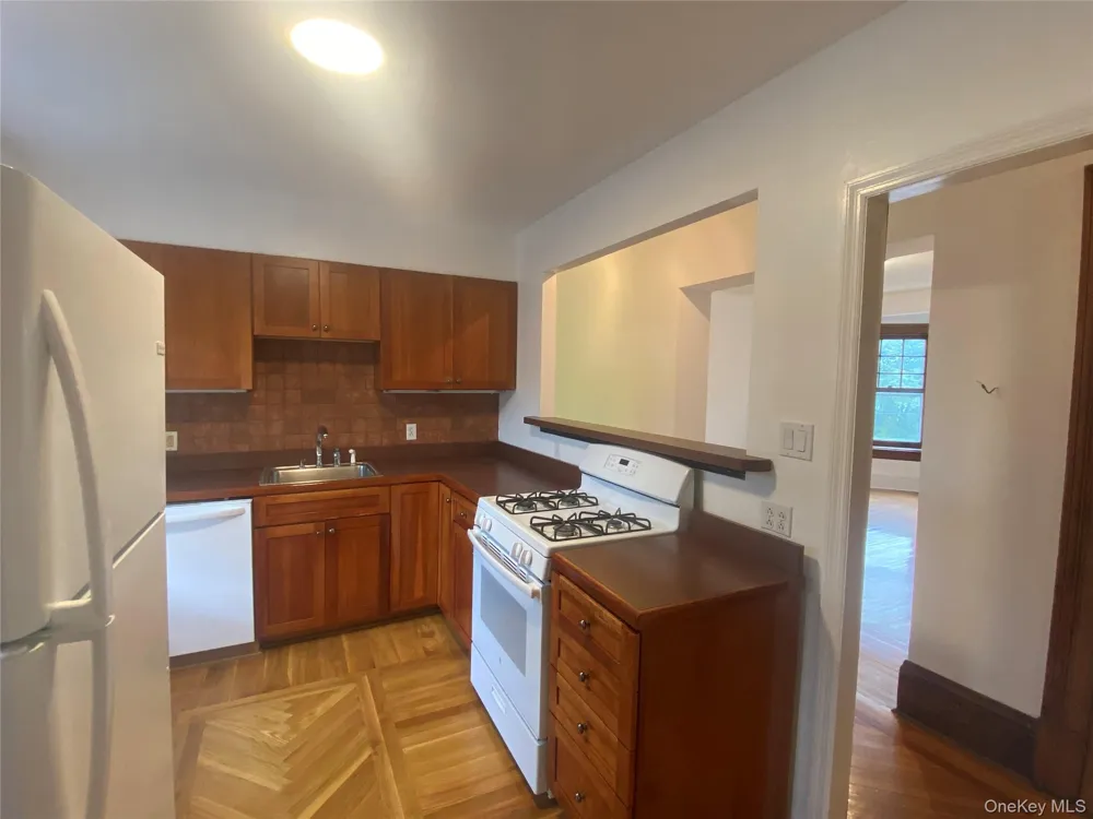 171 S Broadway #3 Nyack, NY 10960