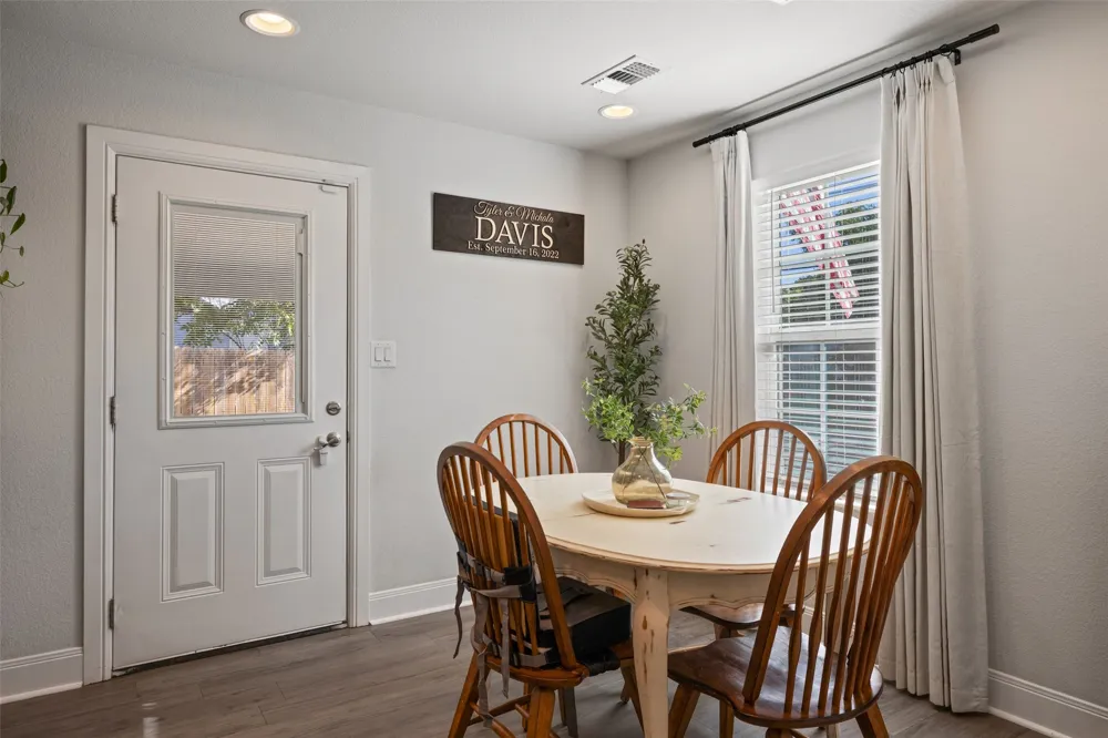 602 S Pierce Street Burnet, TX 78611