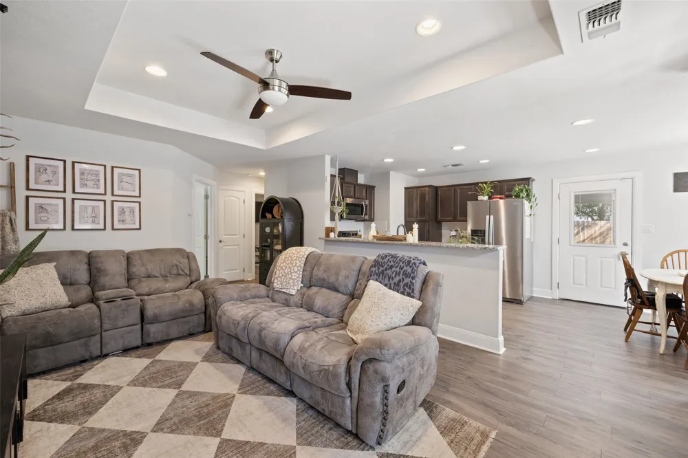 602 S Pierce Street Burnet, TX 78611