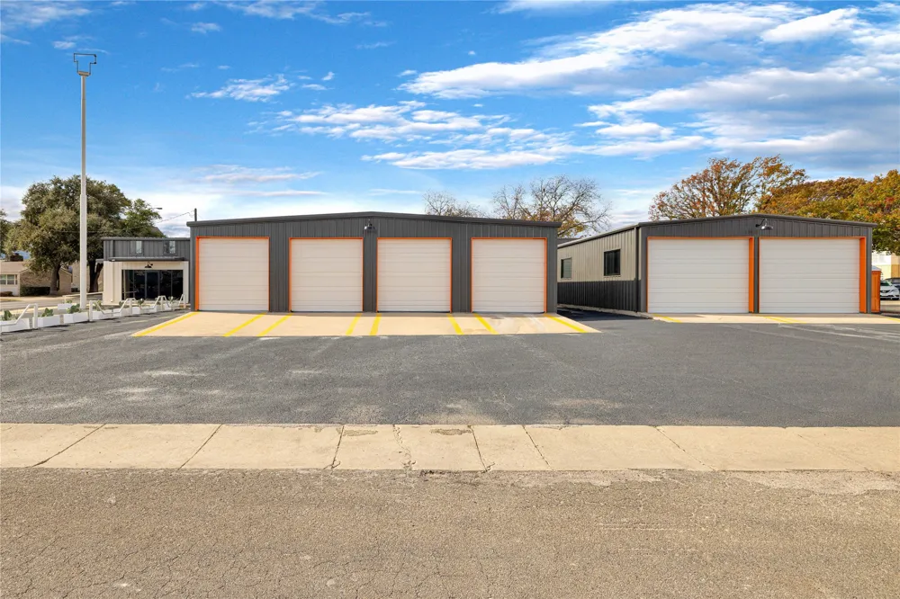408 S Main Street Lampasas, TX 76550