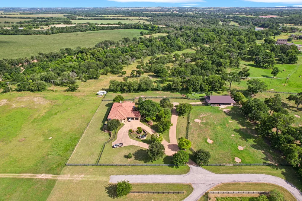 1995 County Road 103 Georgetown, TX 78626