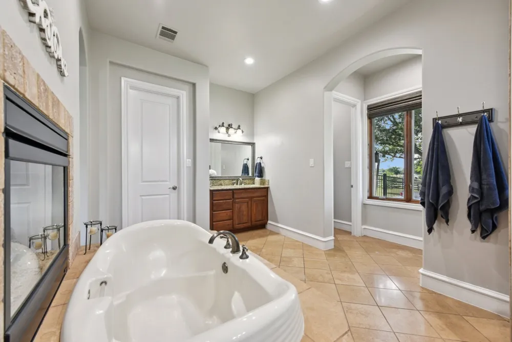 1995 County Road 103 Georgetown, TX 78626