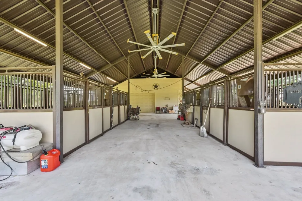 1995 County Road 103 Georgetown, TX 78626