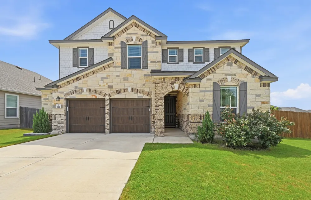 200 Auburn Street Kyle, TX 78640
