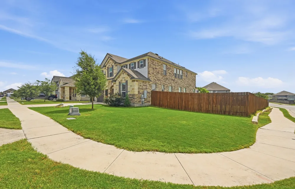 200 Auburn Street Kyle, TX 78640