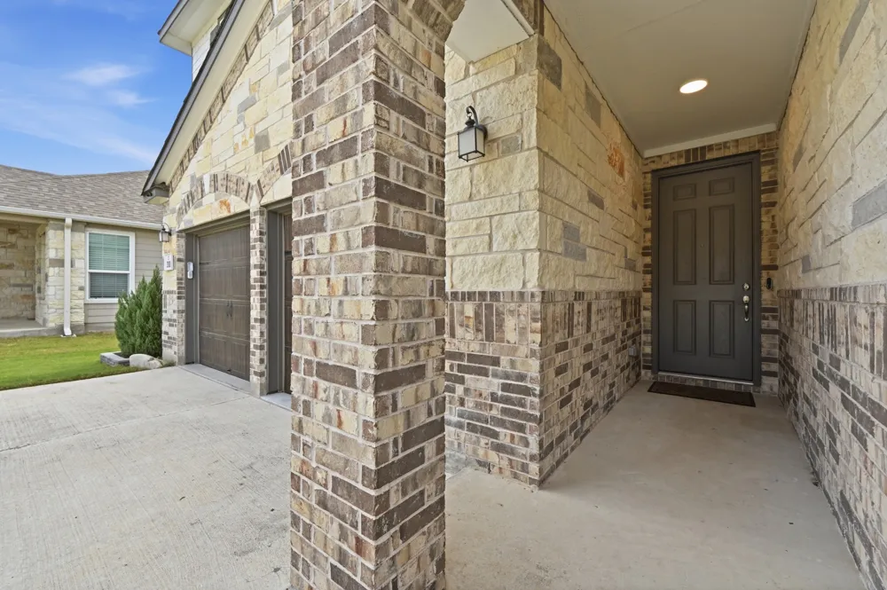 200 Auburn Street Kyle, TX 78640