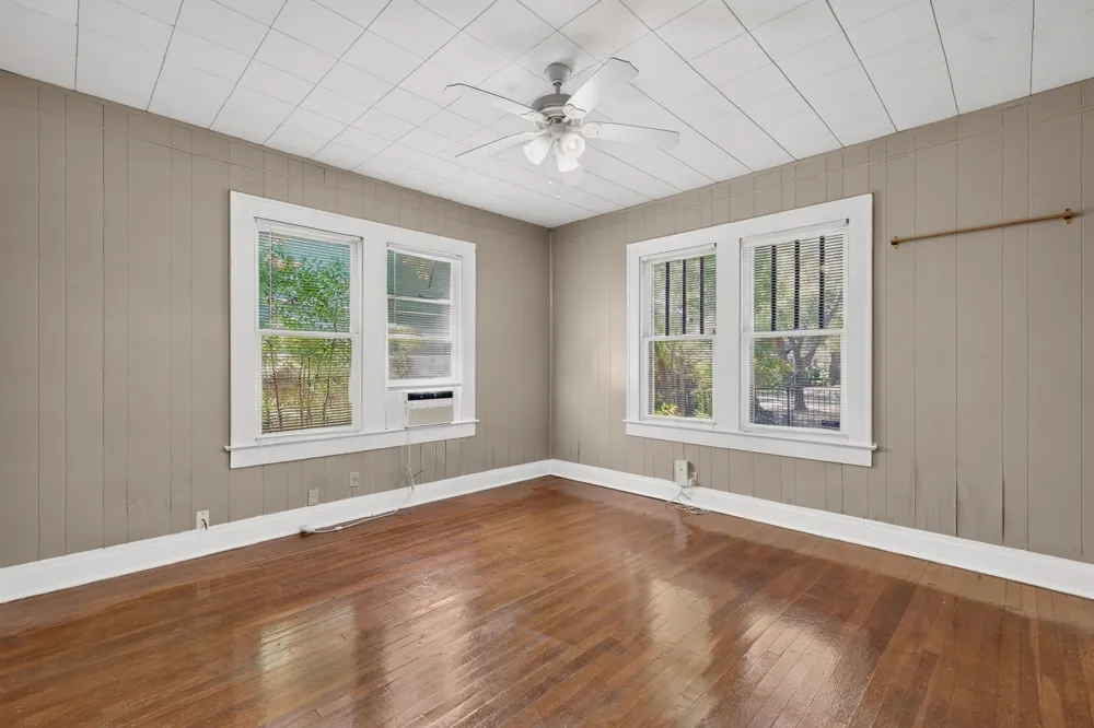 4211 Avenue B Austin, TX 78751